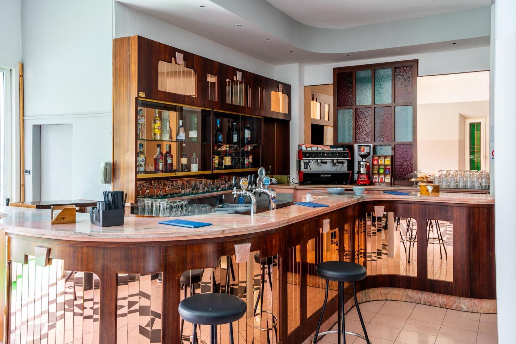 Hotel Loris - Valentini Family Village Белларія-Іджеа-Марина Екстер'єр фото